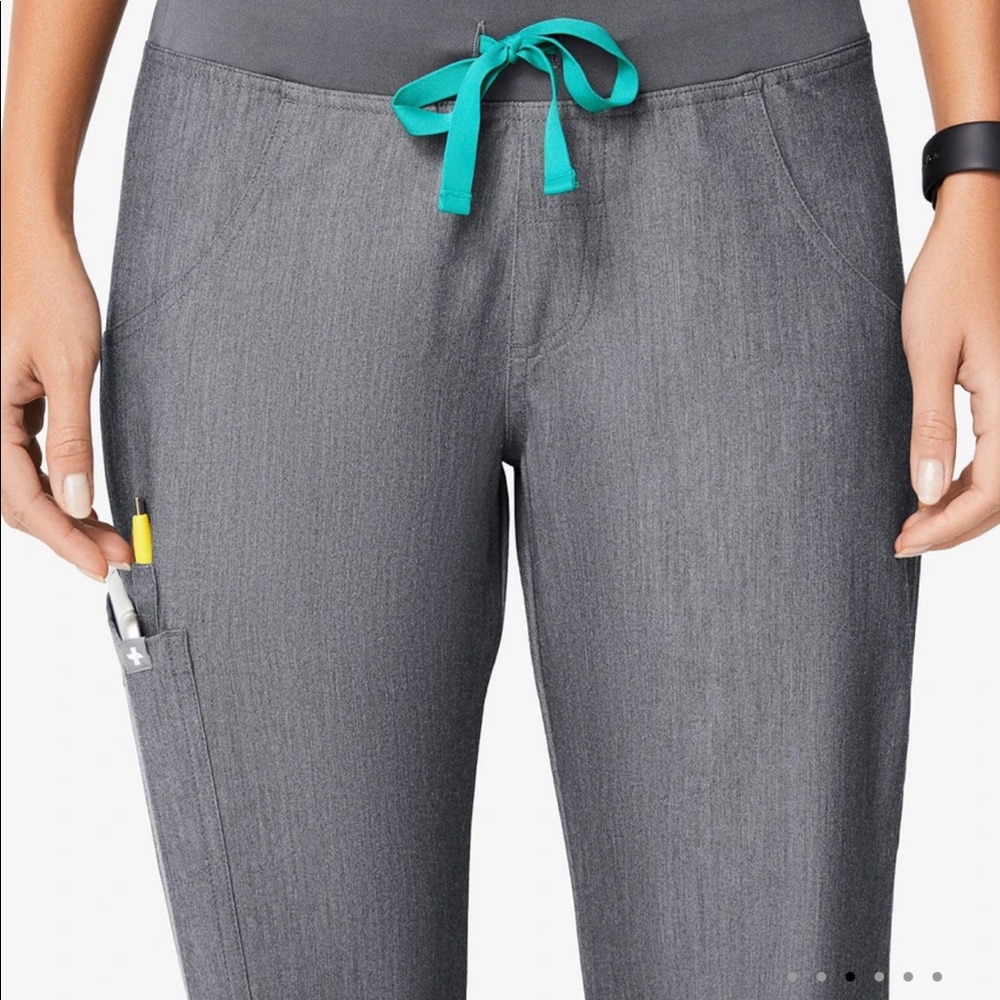 Figs KADE Cargo Scrub Pants Graphite